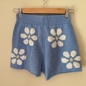 XS shorts with flower design